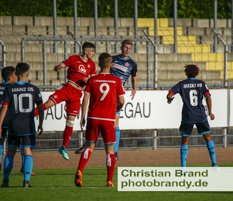A-Junioren IKK-Südwest-Verbandspokal Endspiel 2018 (chb-20180509-1752-6868.jpg)